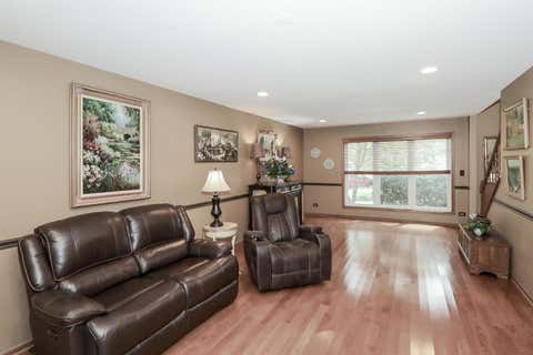 Tiny photo for 1324 Nantucket Court, Carol Stream, IL 60188 (MLS # 12706425)