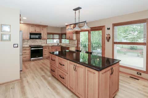 Tiny photo for 1324 Nantucket Court, Carol Stream, IL 60188 (MLS # 12706425)