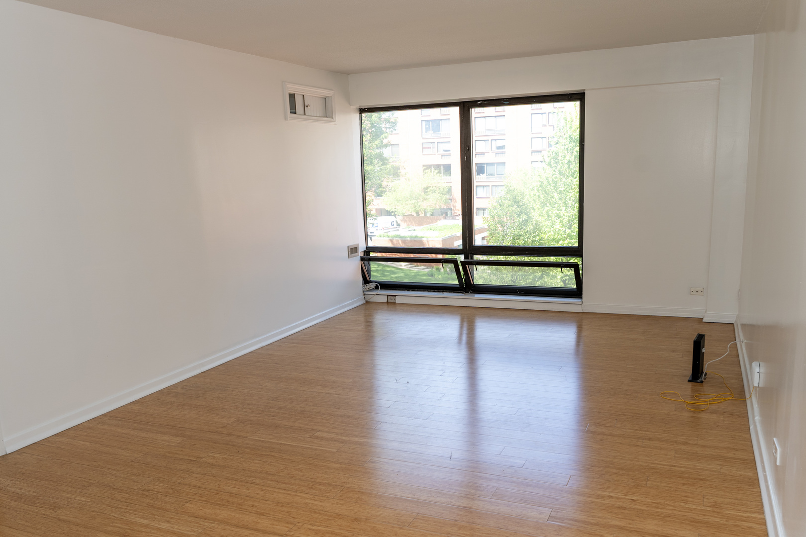 1169 S Plymouth Court 302