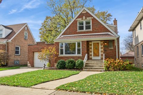 A home in Evergreen Park