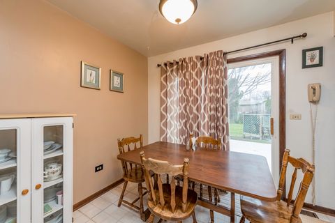 Tiny photo for 547 Phillips Circle, Antioch, IL 60002 (MLS # 12605277)