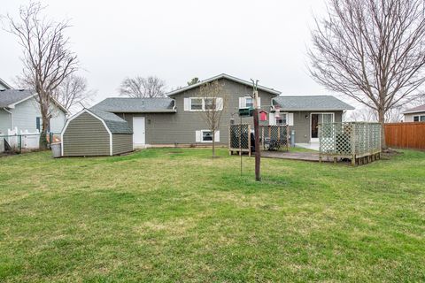 Tiny photo for 547 Phillips Circle, Antioch, IL 60002 (MLS # 12605277)