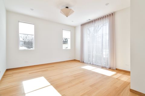 Tiny photo for 527 Kensington Court, Hinsdale, IL 60521 (MLS # 12651470)