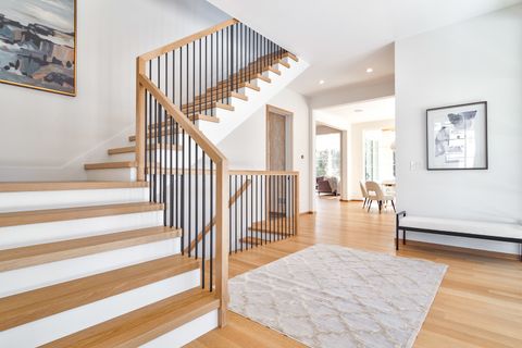 Tiny photo for 527 Kensington Court, Hinsdale, IL 60521 (MLS # 12651470)