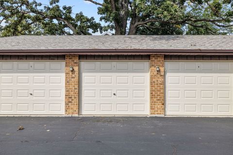 Tiny photo for 9750 Ravinia Lane #303, Orland Park, IL 60462 (MLS # 12481855)