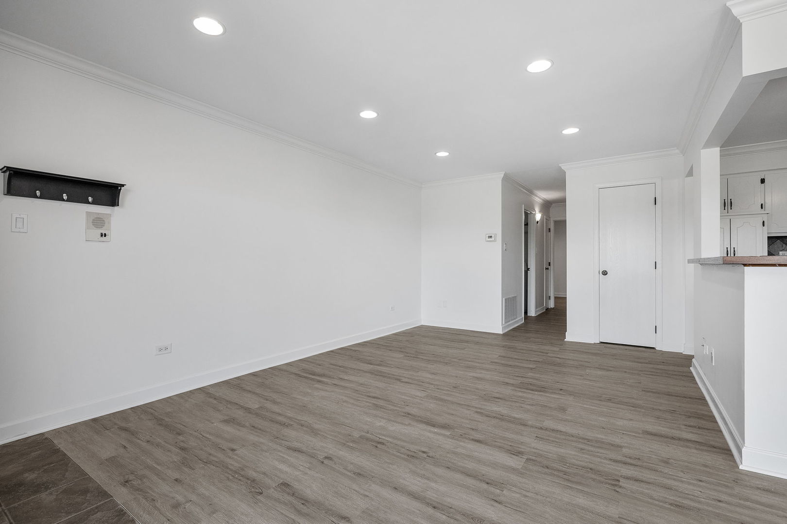 9750 Ravinia Lane 303