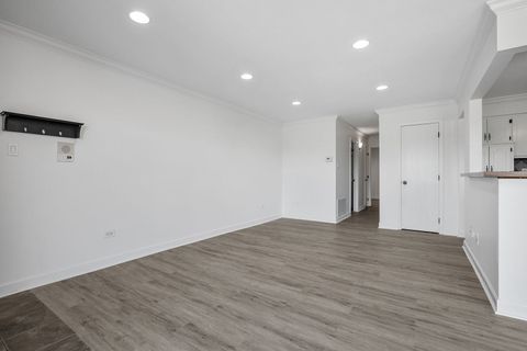 Tiny photo for 9750 Ravinia Lane #303, Orland Park, IL 60462 (MLS # 12481855)