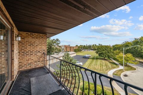 Tiny photo for 9750 Ravinia Lane #303, Orland Park, IL 60462 (MLS # 12481855)