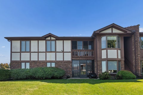 Tiny photo for 12908 Mill Drive E #B2, Palos Park, IL 60464 (MLS # 12773959)