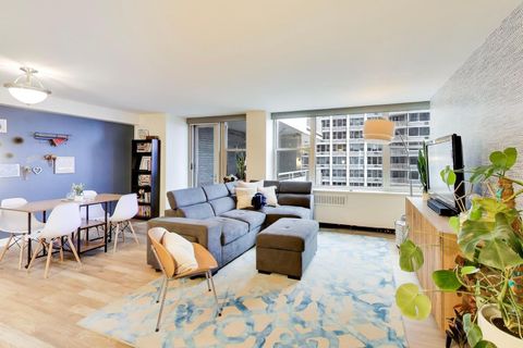 Tiny photo for 4250 N Marine Drive #1707, Chicago, IL 60613 (MLS # 12569314)