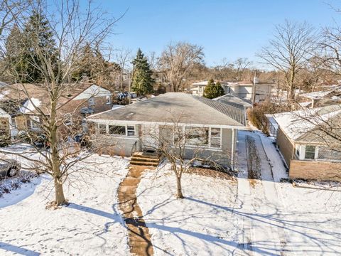Tiny photo for 139 Thelin Court, Wilmette, IL 60091 (MLS # 12544923)