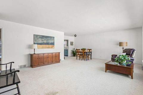Tiny photo for 139 Thelin Court, Wilmette, IL 60091 (MLS # 12544923)