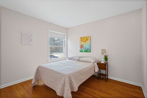 Tiny photo for 139 Thelin Court, Wilmette, IL 60091 (MLS # 12544923)