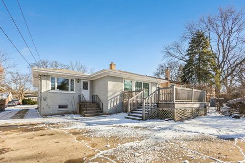 Tiny photo for 139 Thelin Court, Wilmette, IL 60091 (MLS # 12544923)