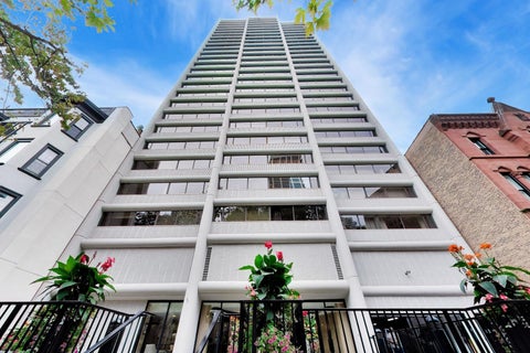 Photo of 1415 N Dearborn Street #8B, Chicago, IL 60610 (MLS # 12725836)