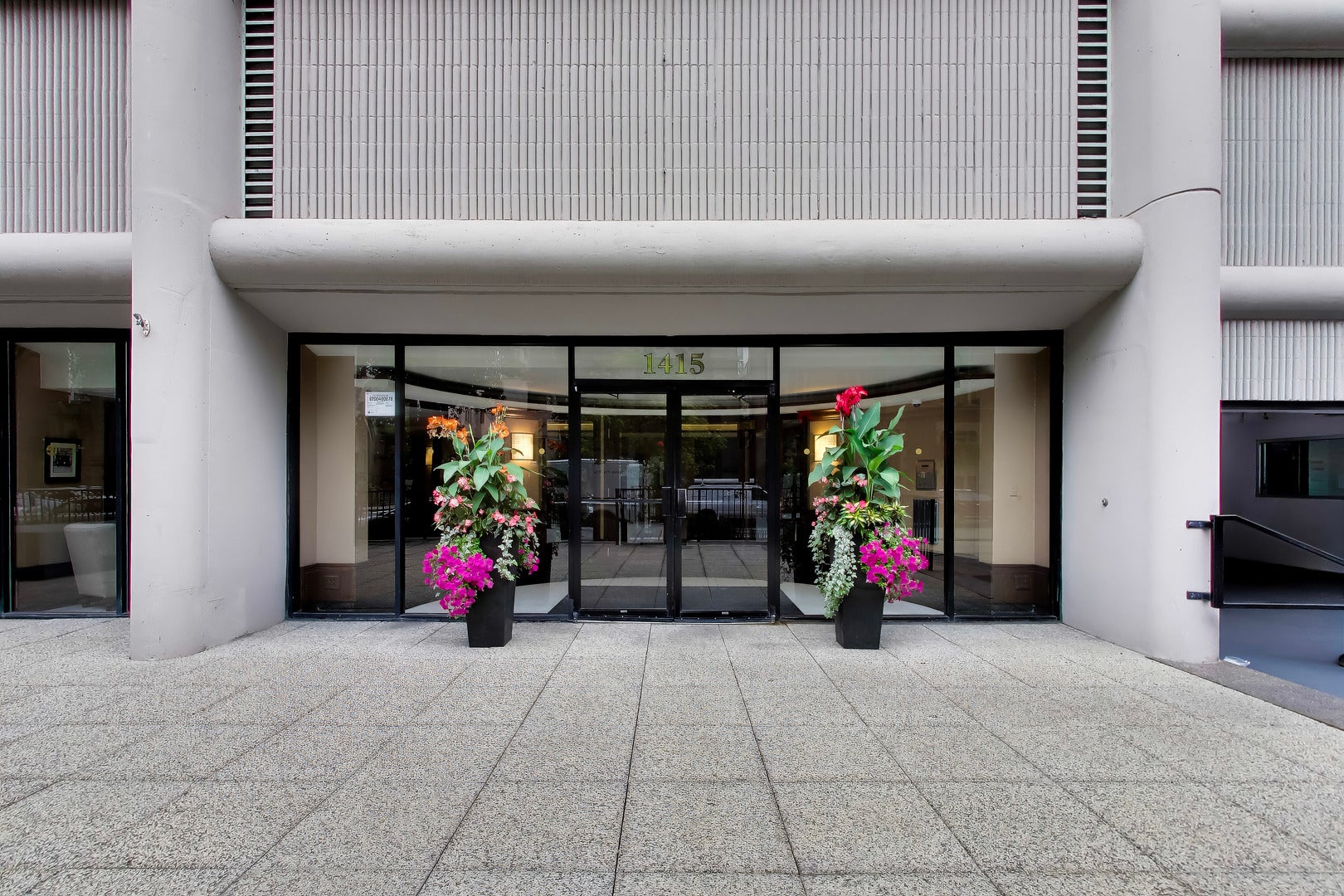 1415 N Dearborn Street 8B