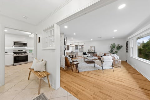 Tiny photo for 123 E Columbia Avenue, Elmhurst, IL 60126 (MLS # 12755581)