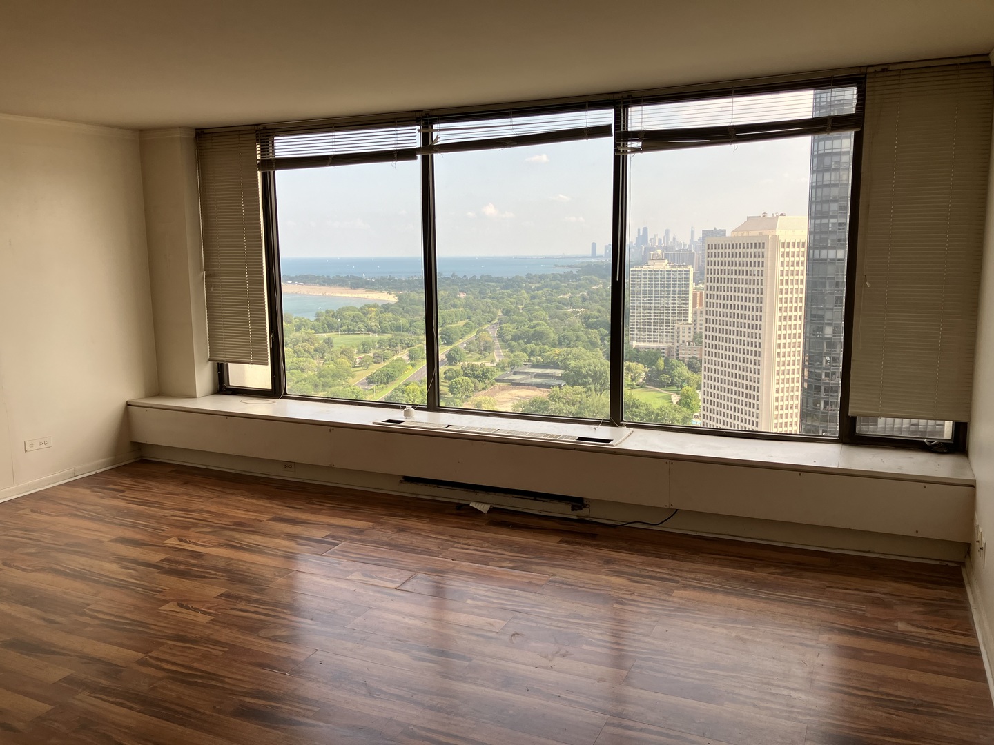 5455 N Sheridan Road 3506