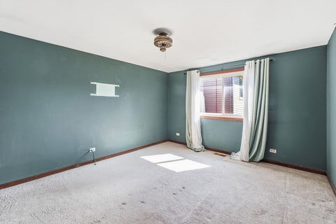 Tiny photo for 725 Old Post Road, Buffalo Grove, IL 60089 (MLS # 12707176)