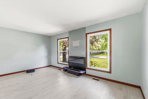 Tiny photo for 725 Old Post Road, Buffalo Grove, IL 60089 (MLS # 12707176)