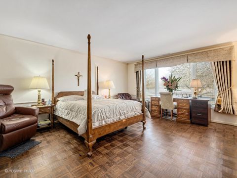 Tiny photo for 116 Rivershire Lane, Lincolnshire, IL 60069 (MLS # 12551960)