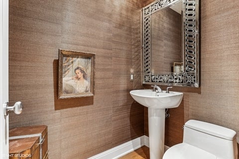 Tiny photo for 840 N Lake Shore Drive #1002, Chicago, IL 60611 (MLS # 12637619)