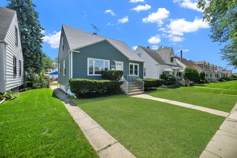 Tiny photo for 3817 W 86th Street, Chicago, IL 60652 (MLS # 12751913)