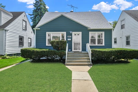 Photo of 3817 W 86th Street, Chicago, IL 60652 (MLS # 12751913)