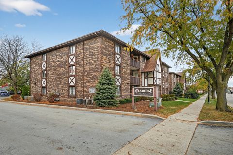 Tiny photo for 10630 Ridgeland Avenue #1B, Chicago Ridge, IL 60415 (MLS # 12507702)