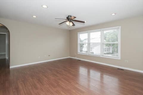 Tiny photo for 1063 HAMPTON Harbor #1063, Schaumburg, IL 60193 (MLS # 12714668)
