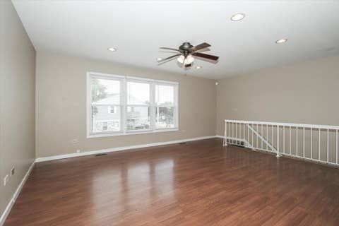 Tiny photo for 1063 HAMPTON Harbor #1063, Schaumburg, IL 60193 (MLS # 12714668)