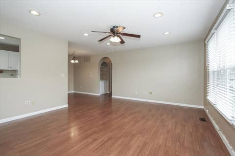 Tiny photo for 1063 HAMPTON Harbor #1063, Schaumburg, IL 60193 (MLS # 12714668)