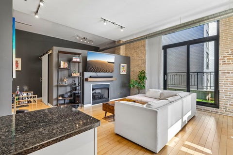 Tiny photo for 1521 W Haddon Avenue #3F, Chicago, IL 60642 (MLS # 12794359)