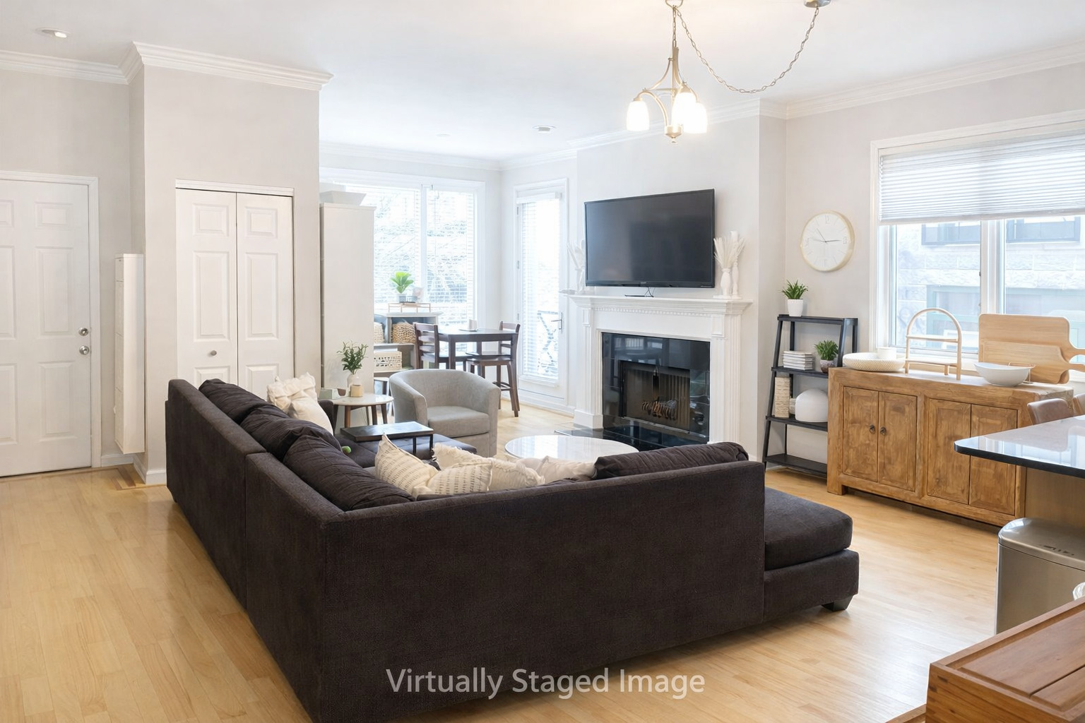 852 N Paulina Street 2