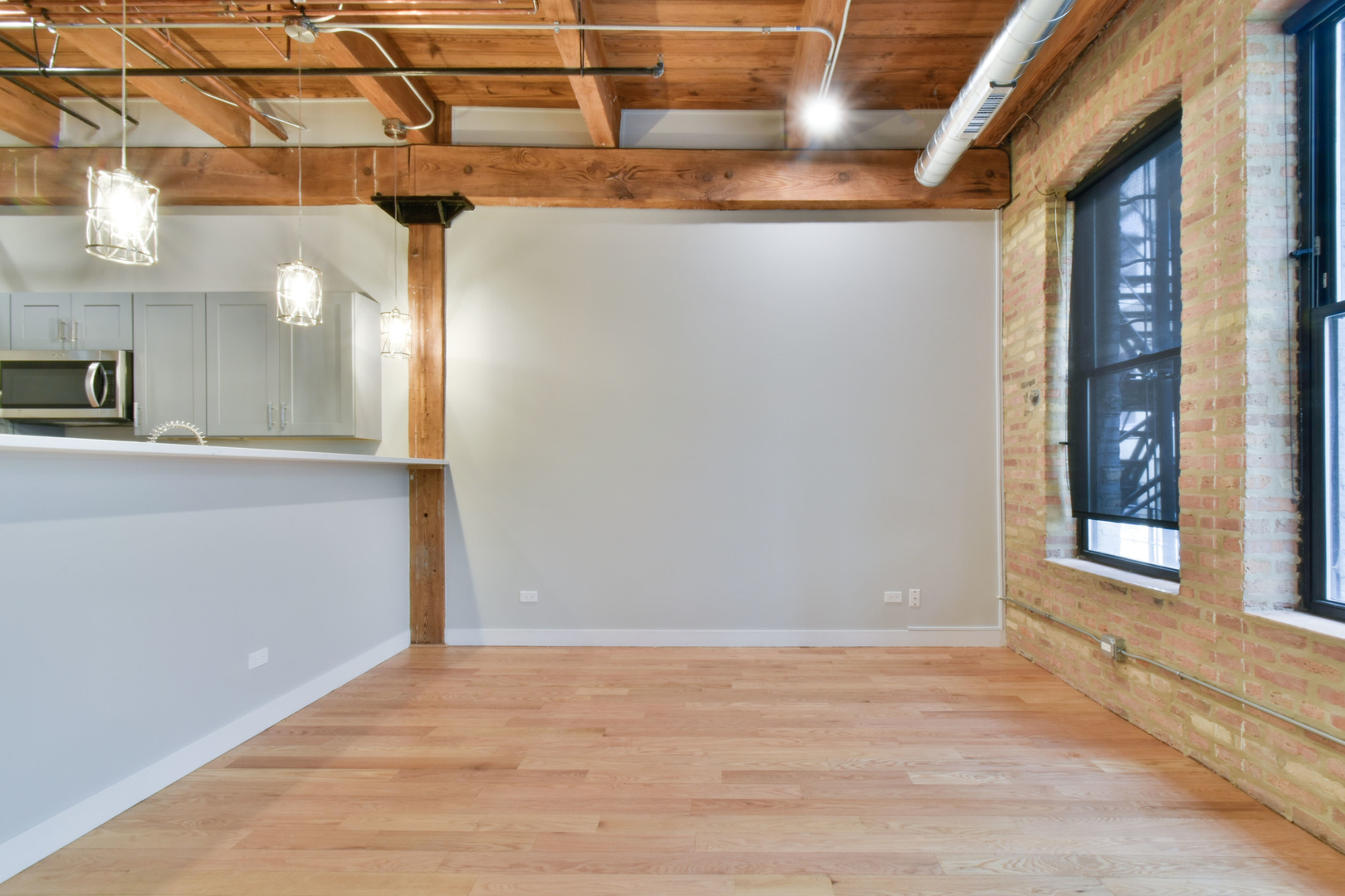 11 E Illinois Street 503