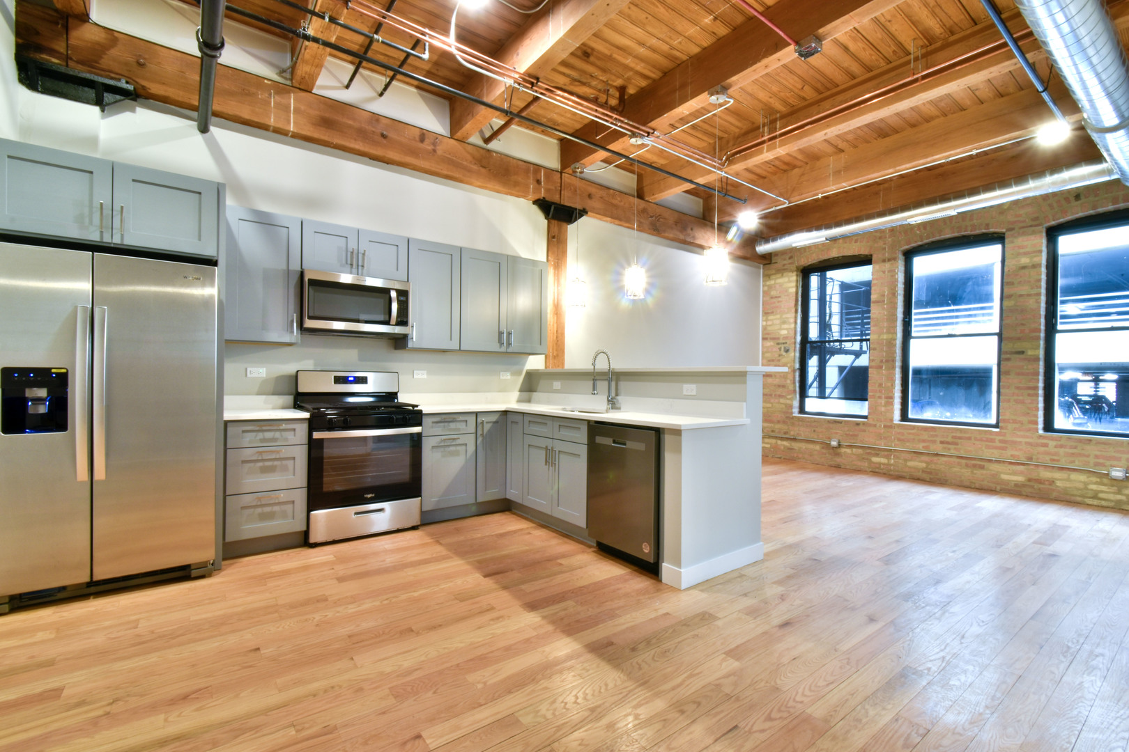 11 E Illinois Street 503