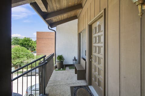Tiny photo for 1296 E Washington Street #12, Des Plaines, IL 60016 (MLS # 12710614)