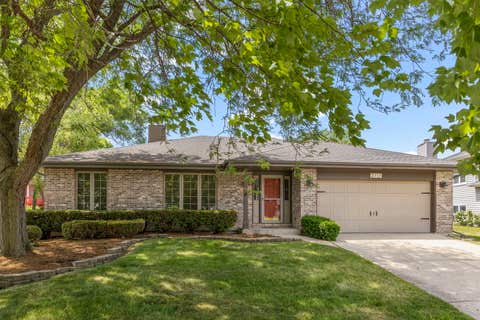 Photo of 2717 Rolling Meadows Drive, Naperville, IL 60564 (MLS # 12669256)
