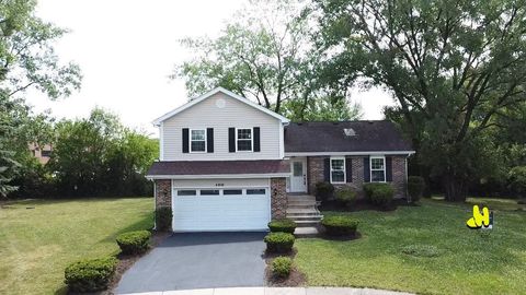 A home in Country Club Hills