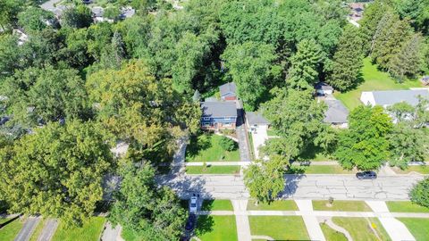 Tiny photo for 406 S Edgewood Avenue, Lombard, IL 60148 (MLS # 12449669)