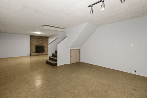 Tiny photo for 406 S Edgewood Avenue, Lombard, IL 60148 (MLS # 12449669)