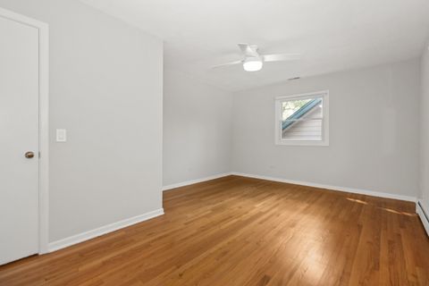 Tiny photo for 406 S Edgewood Avenue, Lombard, IL 60148 (MLS # 12449669)
