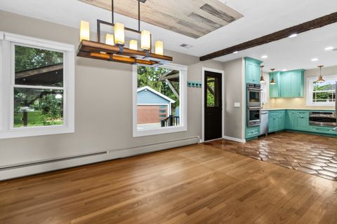 Tiny photo for 406 S Edgewood Avenue, Lombard, IL 60148 (MLS # 12449669)