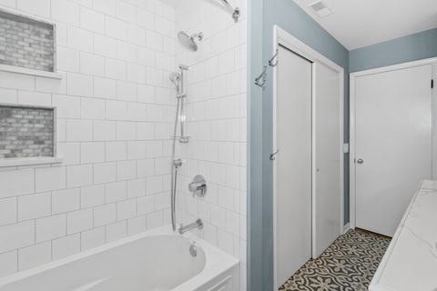 Tiny photo for 406 S Edgewood Avenue, Lombard, IL 60148 (MLS # 12449669)