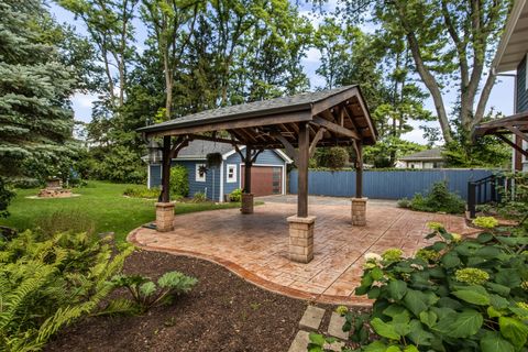 Tiny photo for 406 S Edgewood Avenue, Lombard, IL 60148 (MLS # 12449669)