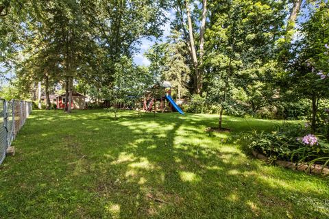 Tiny photo for 406 S Edgewood Avenue, Lombard, IL 60148 (MLS # 12449669)