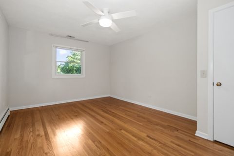 Tiny photo for 406 S Edgewood Avenue, Lombard, IL 60148 (MLS # 12449669)
