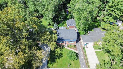 Tiny photo for 406 S Edgewood Avenue, Lombard, IL 60148 (MLS # 12449669)