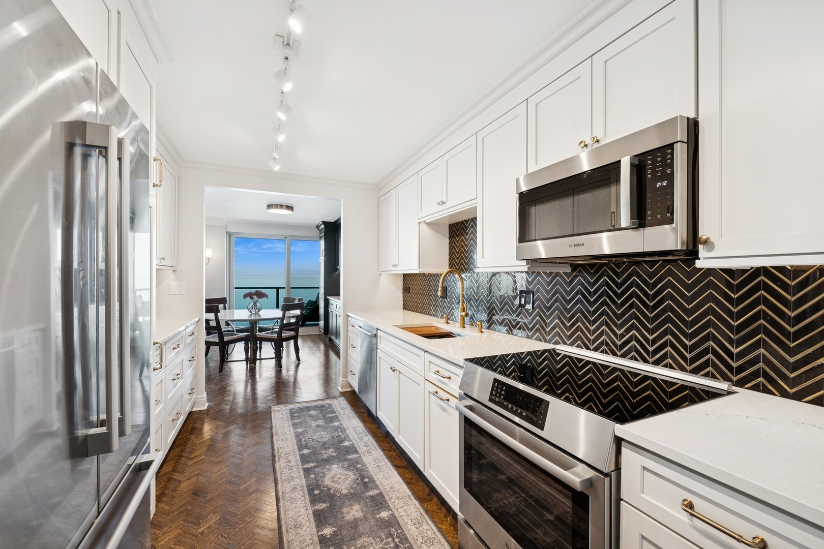 1630 Sheridan Road 8K