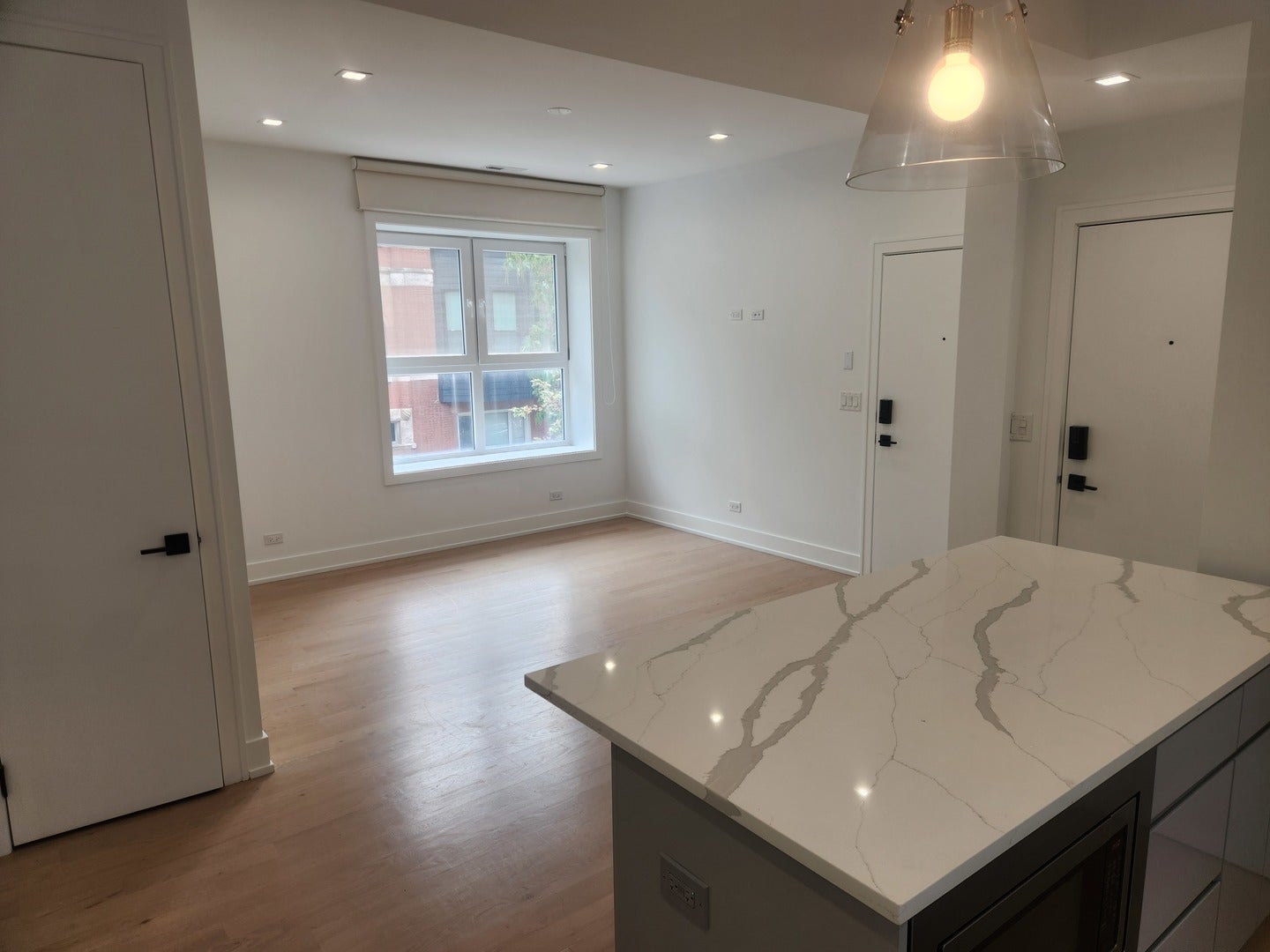2202 W Race Avenue 2E